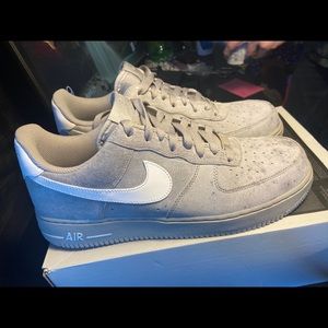 Nike Air Force 1 07' Grey Suede, White Swoosh